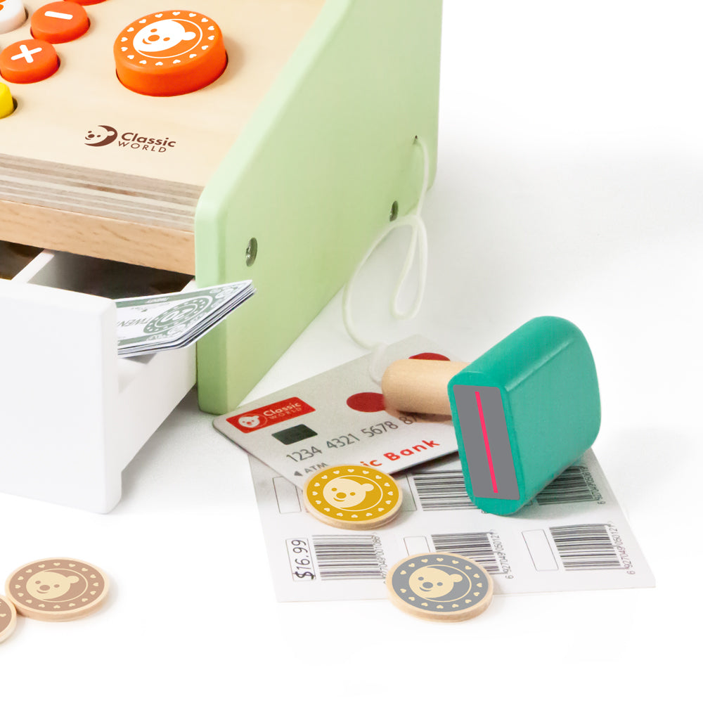 Detaliu sertar pentru bani deschis cu bancnote și monede - Cash Register Classic World