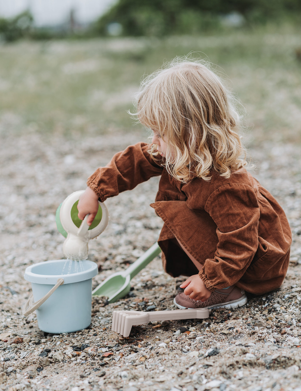 Set de plaja si gradina, 4 jucarii - BIOplastic - Dantoy