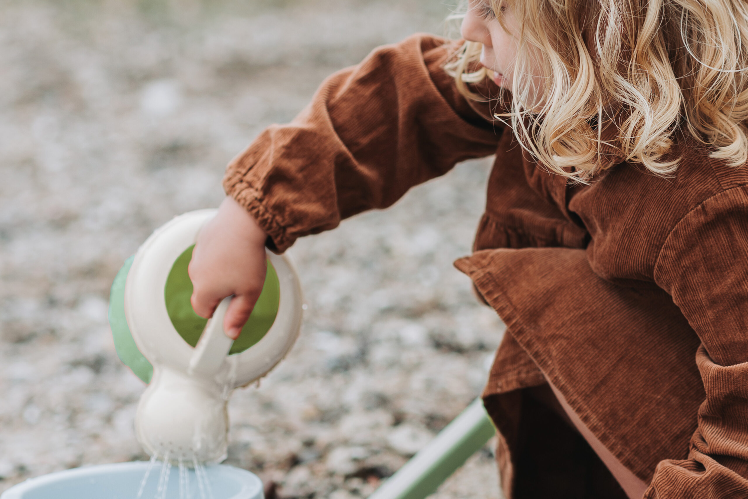 Set de plaja si gradina, 4 jucarii - BIOplastic - Dantoy