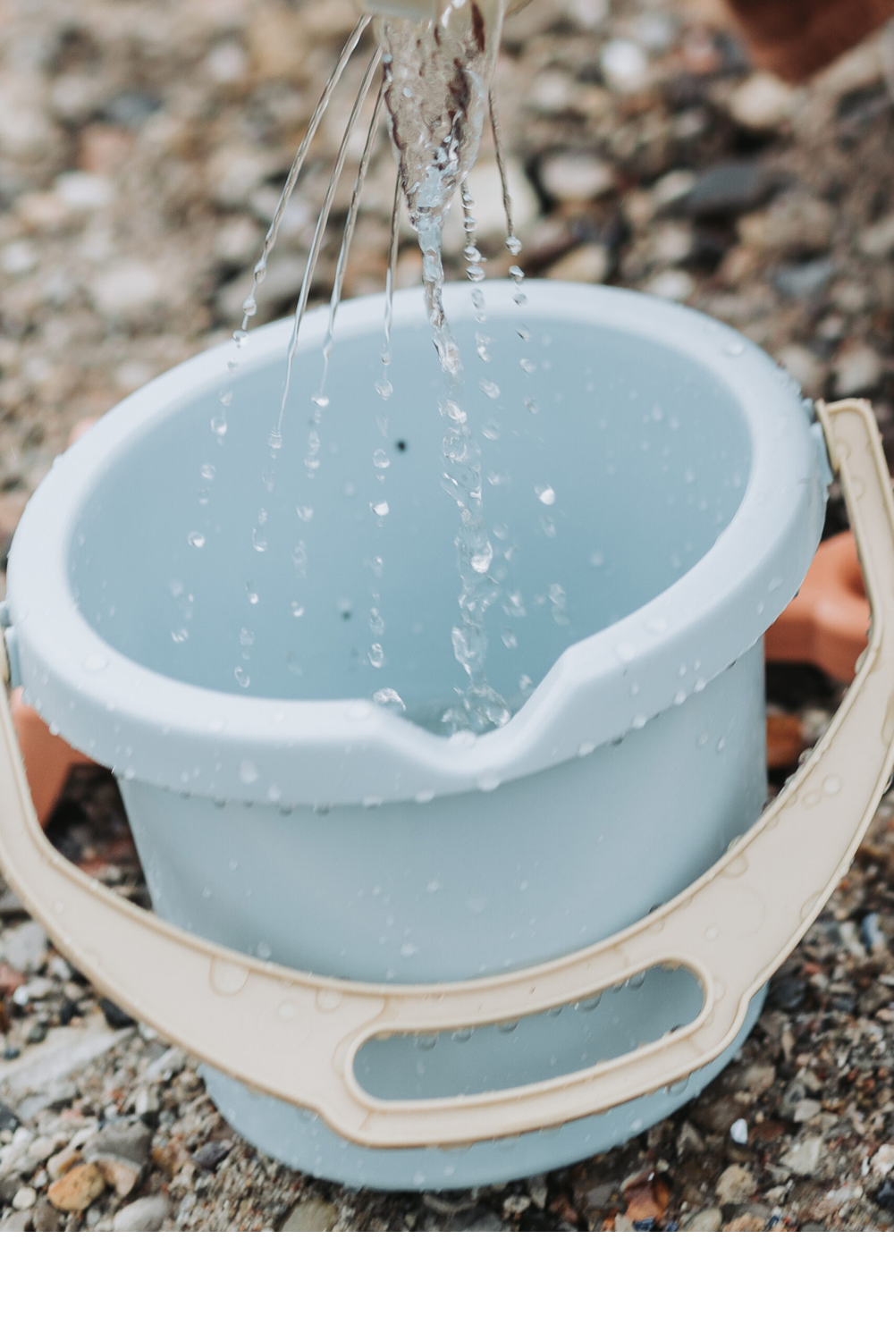 Set de plaja si gradina, 4 jucarii - BIOplastic - Dantoy