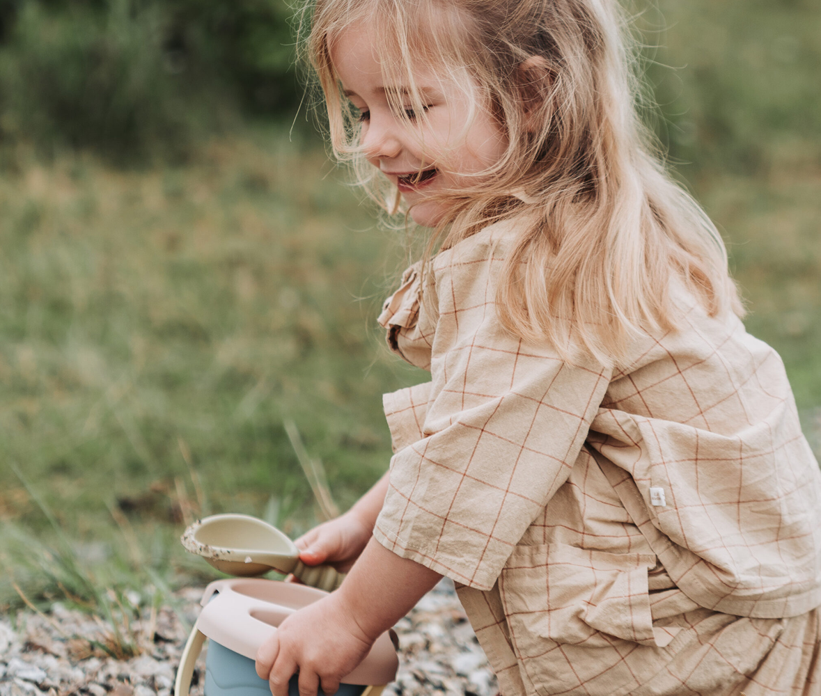 Set de plaja pentru bebe, 5 jucarii - TinyBIO Blue - Dantoy