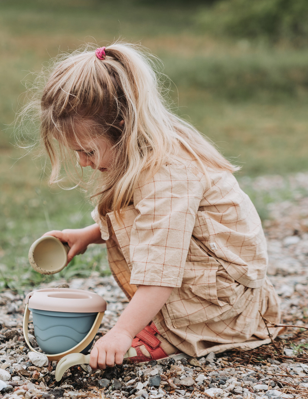 Set de plaja pentru bebe, 5 jucarii - TinyBIO Blue - Dantoy