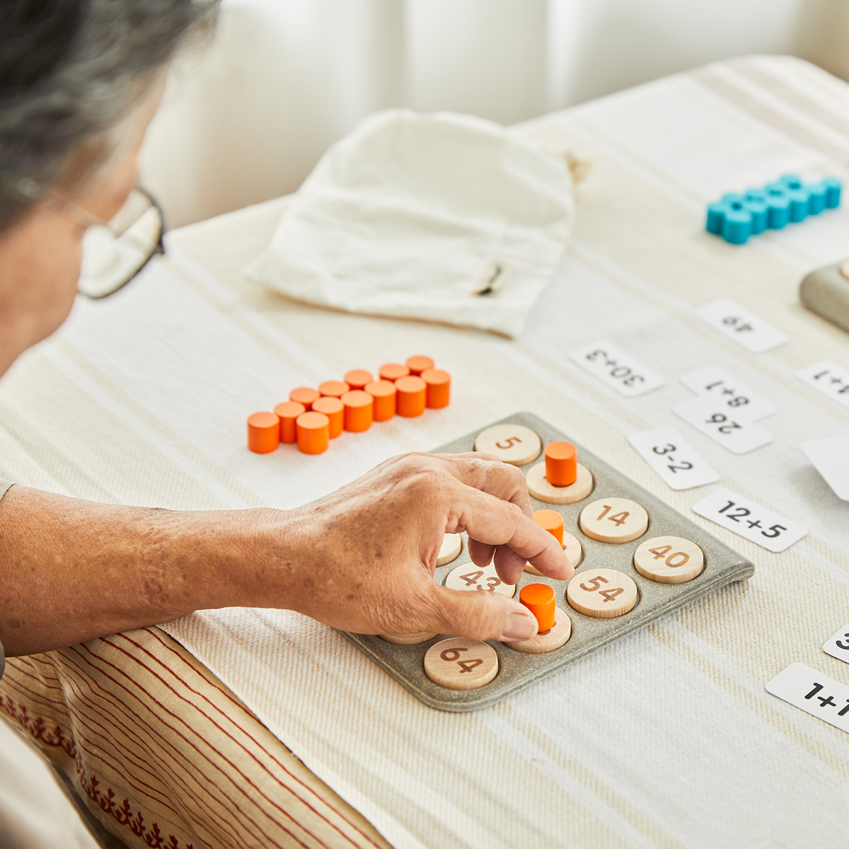Joc educativ - Math Bingo - Plan Toys