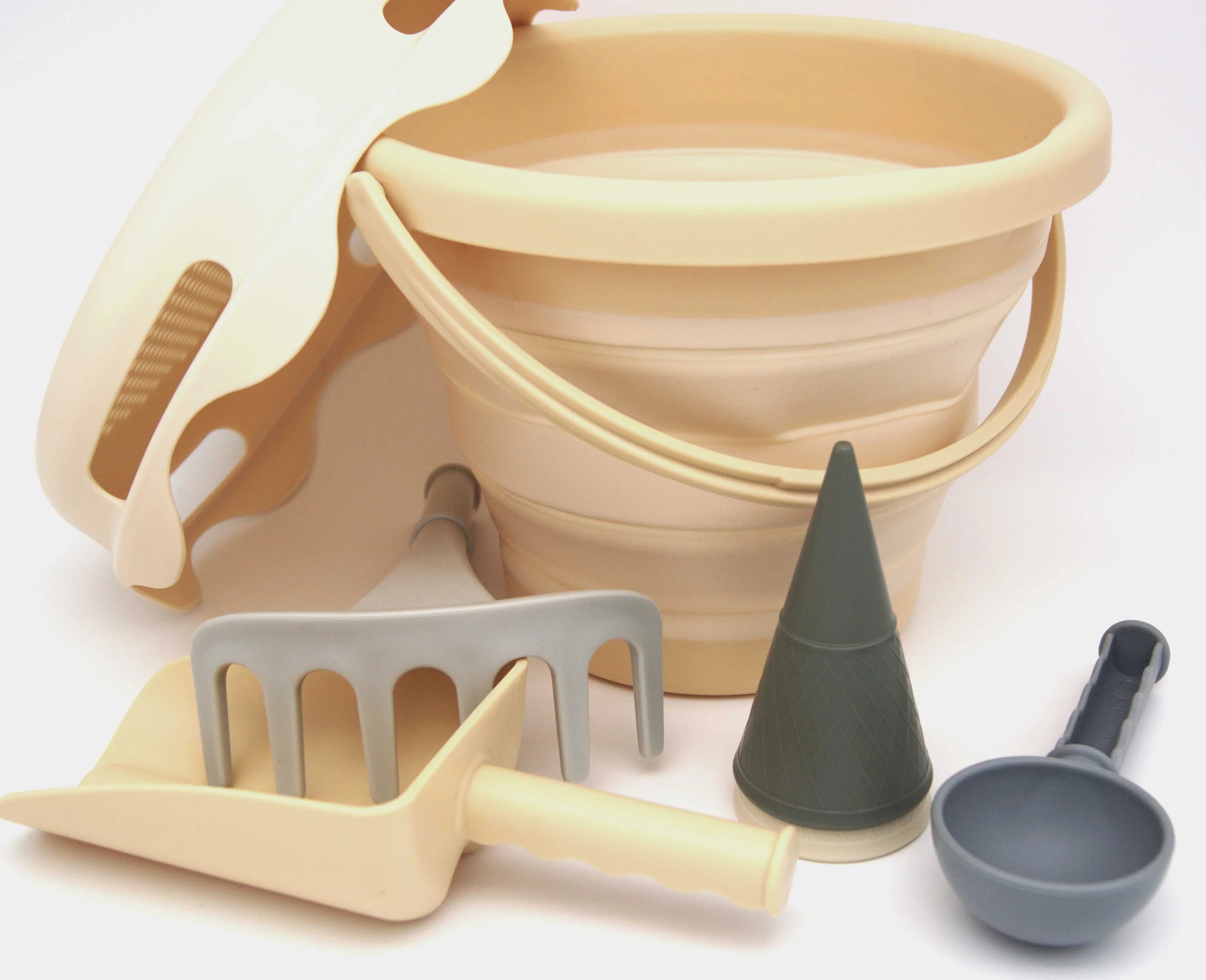 Set pliabil cu jucarii de plaja, 7 piese - Beige - compacToys