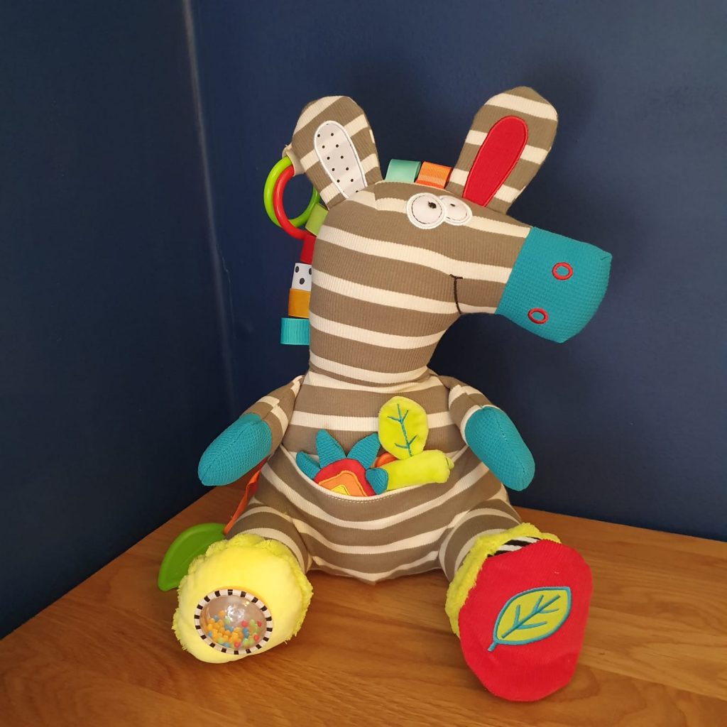 Jucarie interactiva cu activitati - Zebra Zeddy - Dolce