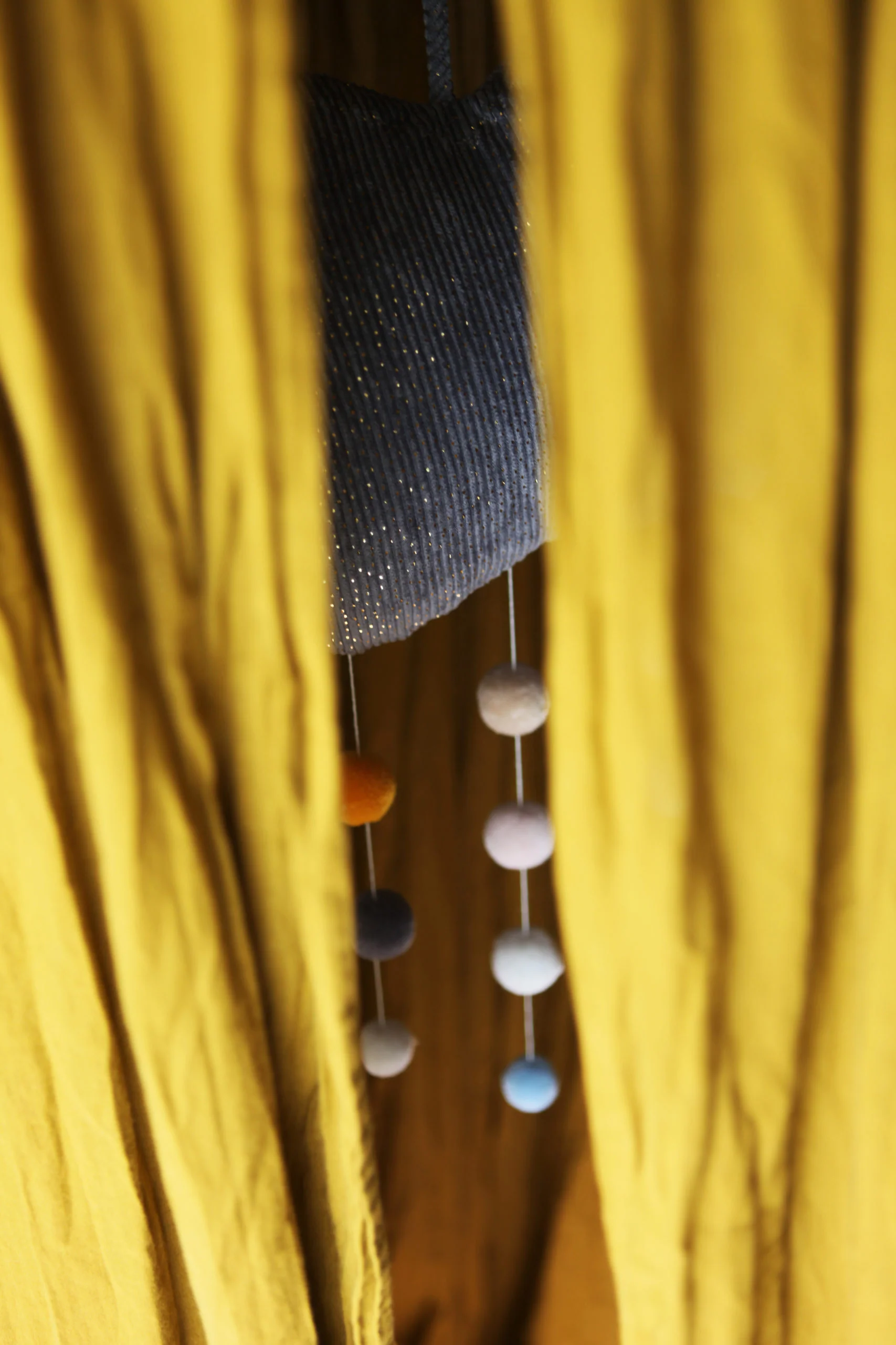 Norisor decorativ - Corduroy Grey + Pompons - Picca Loulou