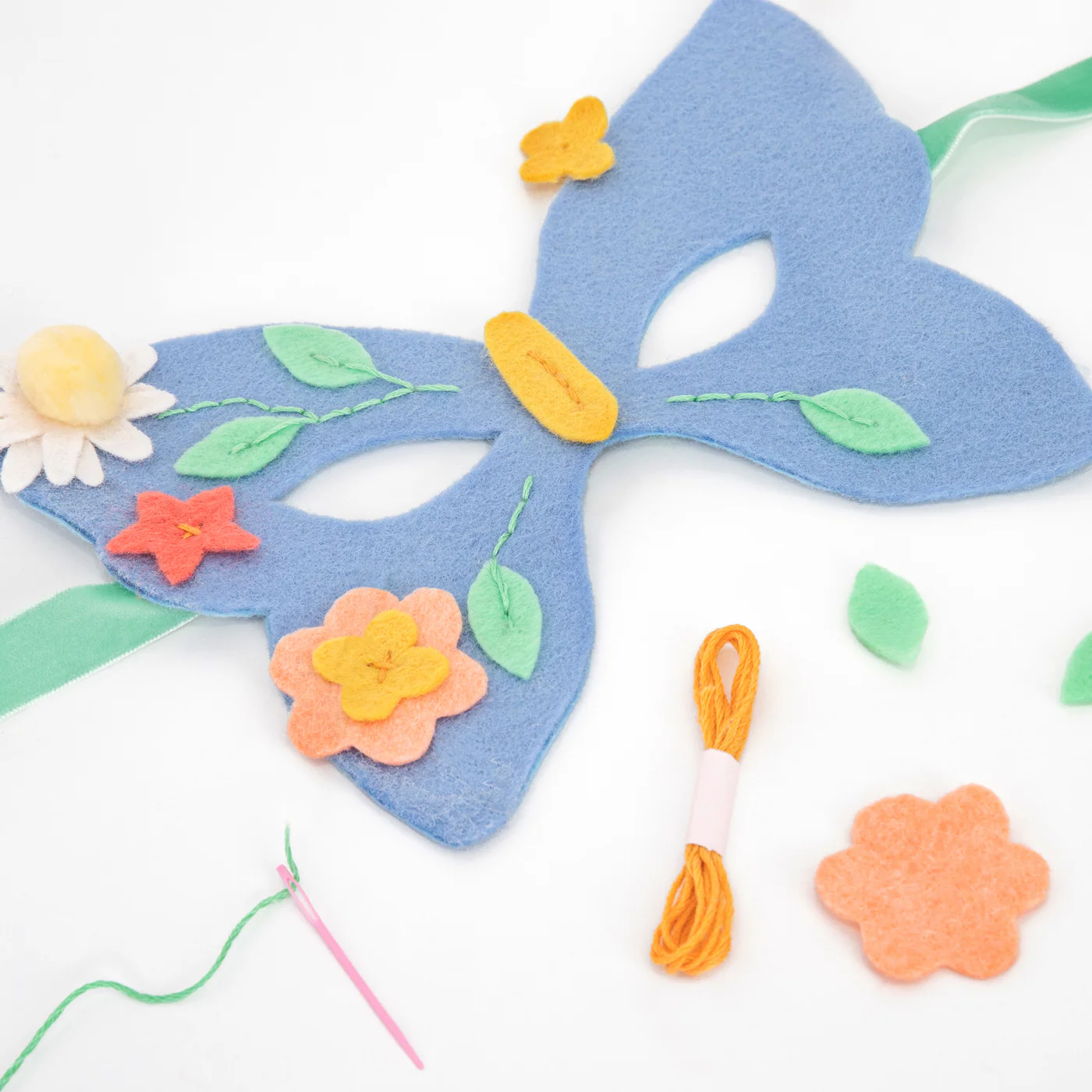 Kit creativ pentru cusut - Butterfly Mask - Meri Meri