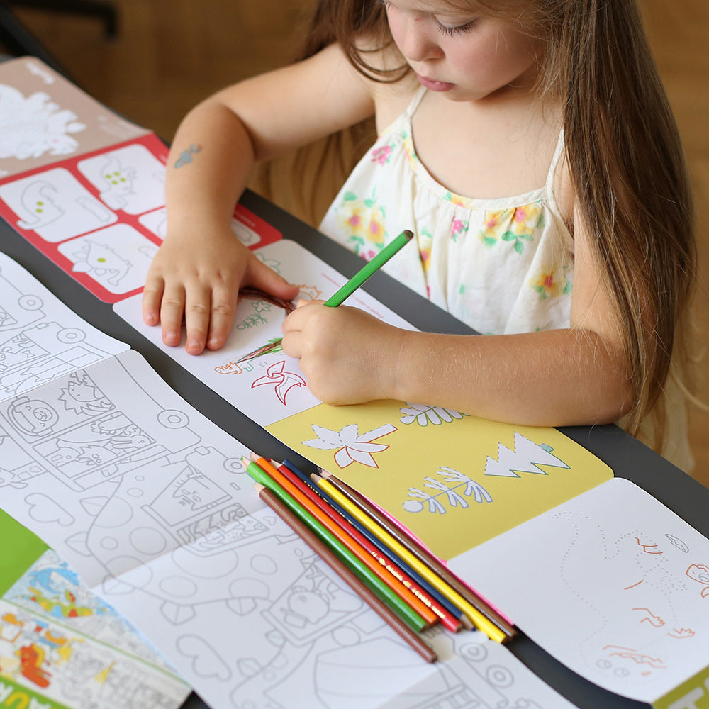 Carti luuungi pentru colorat, 2 buc - I Love Coloring Dinosaurs - Banana Panda