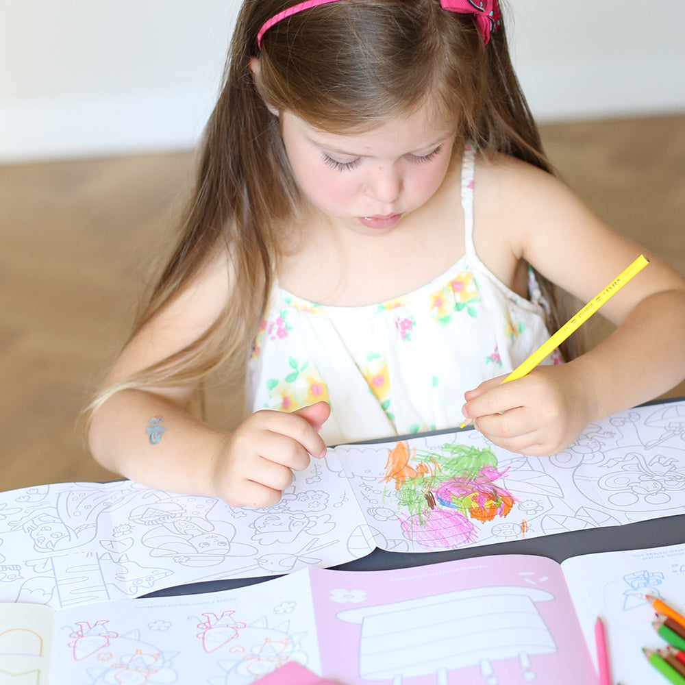 Carti luuungi pentru colorat, 2 buc - I Love Coloring Fairies - Banana Panda