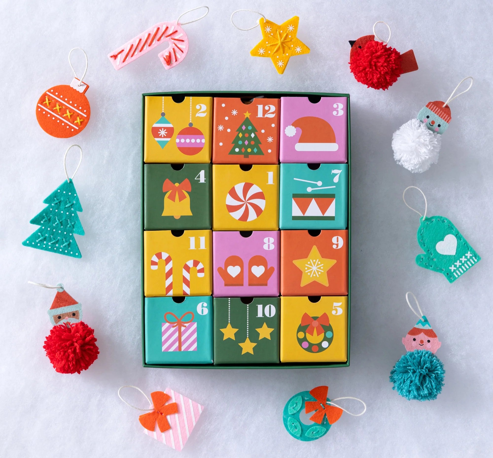 Activitati creative, Calendar Advent - 12 Crafts of Christmas - Petit Collage