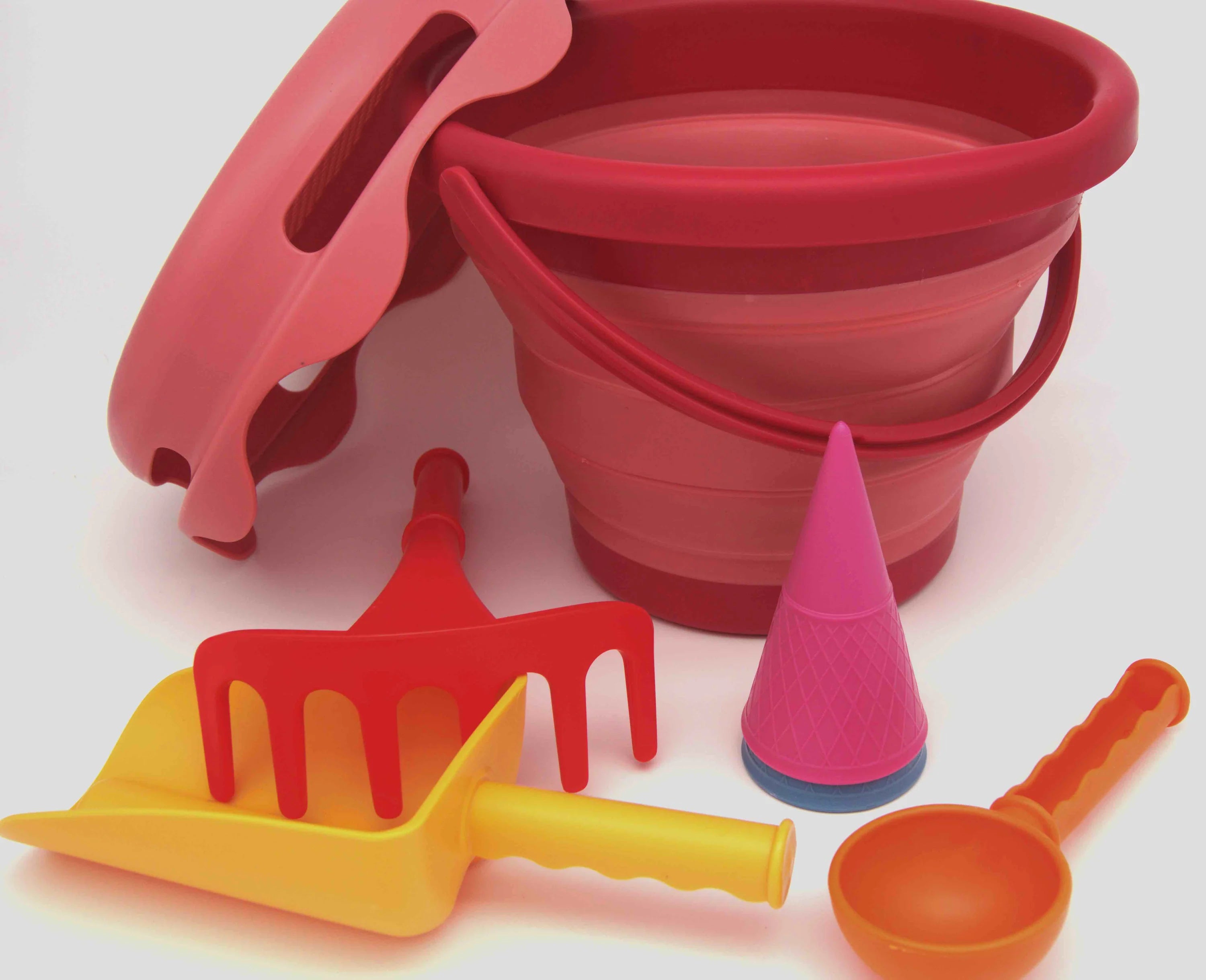 Set pliabil cu jucarii de plaja, 7 piese - Red - compacToys