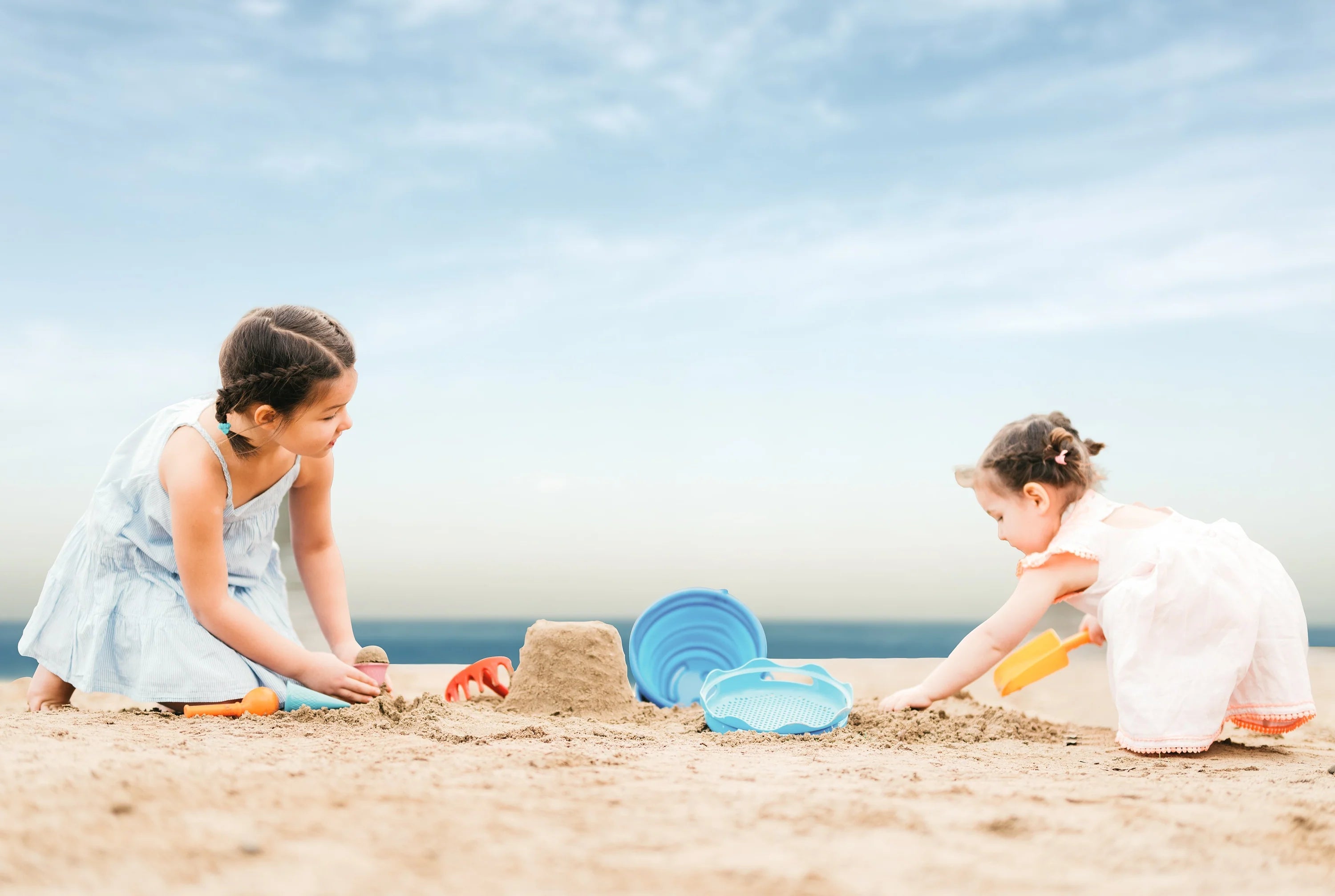 Set pliabil cu jucarii de plaja, 7 piese - Red - compacToys