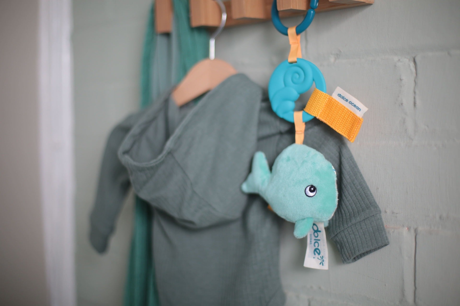 Jucarie pentru dentitie - Balena Splash - Dolce