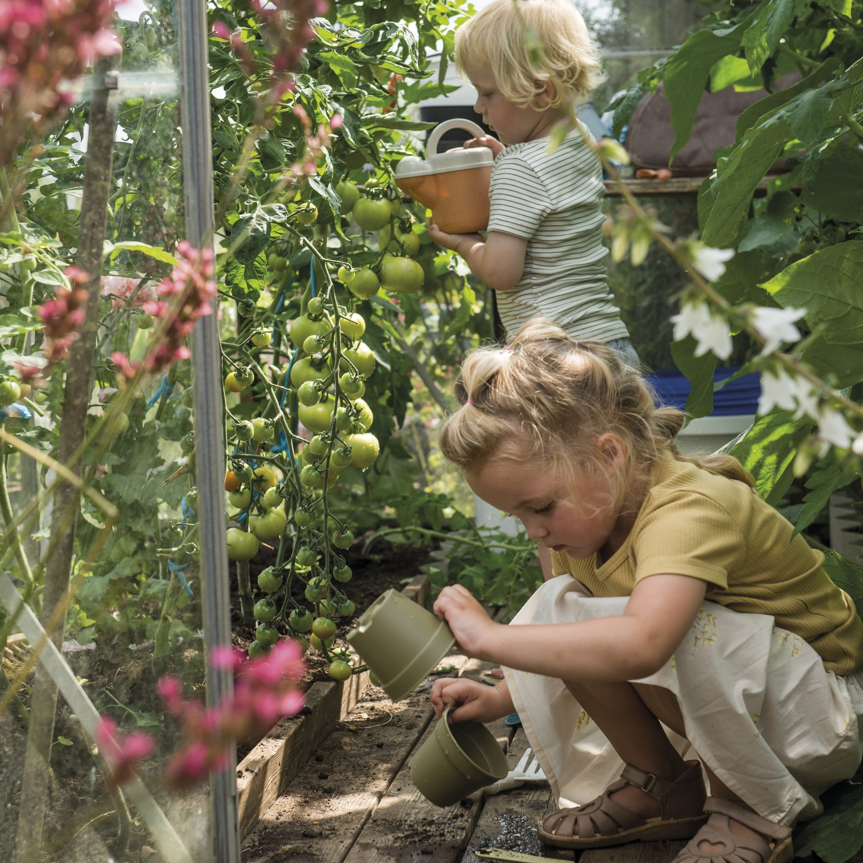 Set cu jucarii pentru plantat, 7 piese - BIOplastic - Dantoy