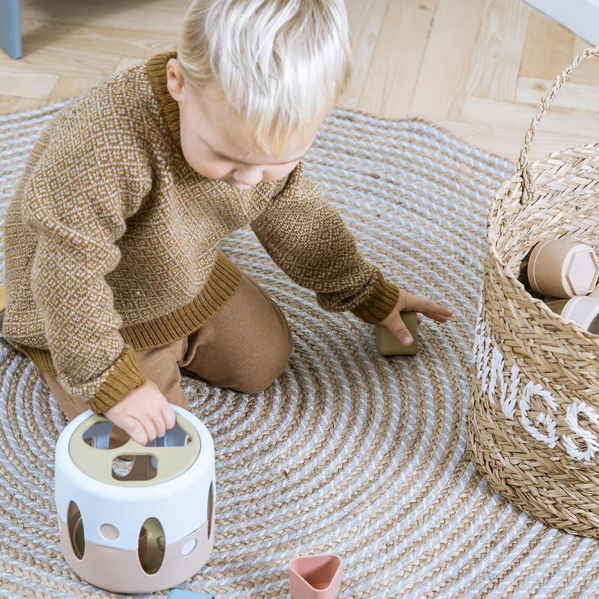 Sortator de forme - jucarie din BIOplastic - Dantoy