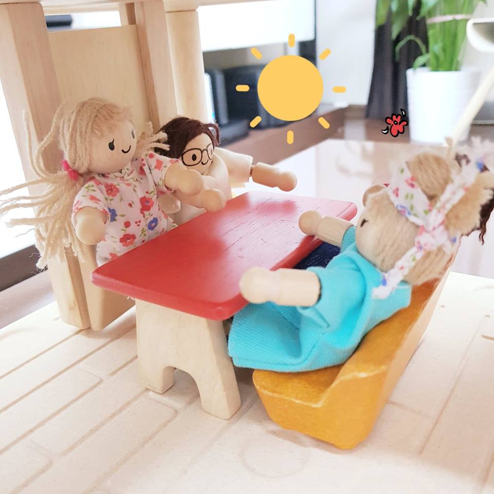 Mini papusi din lemn - Modern Family - Plan Toys