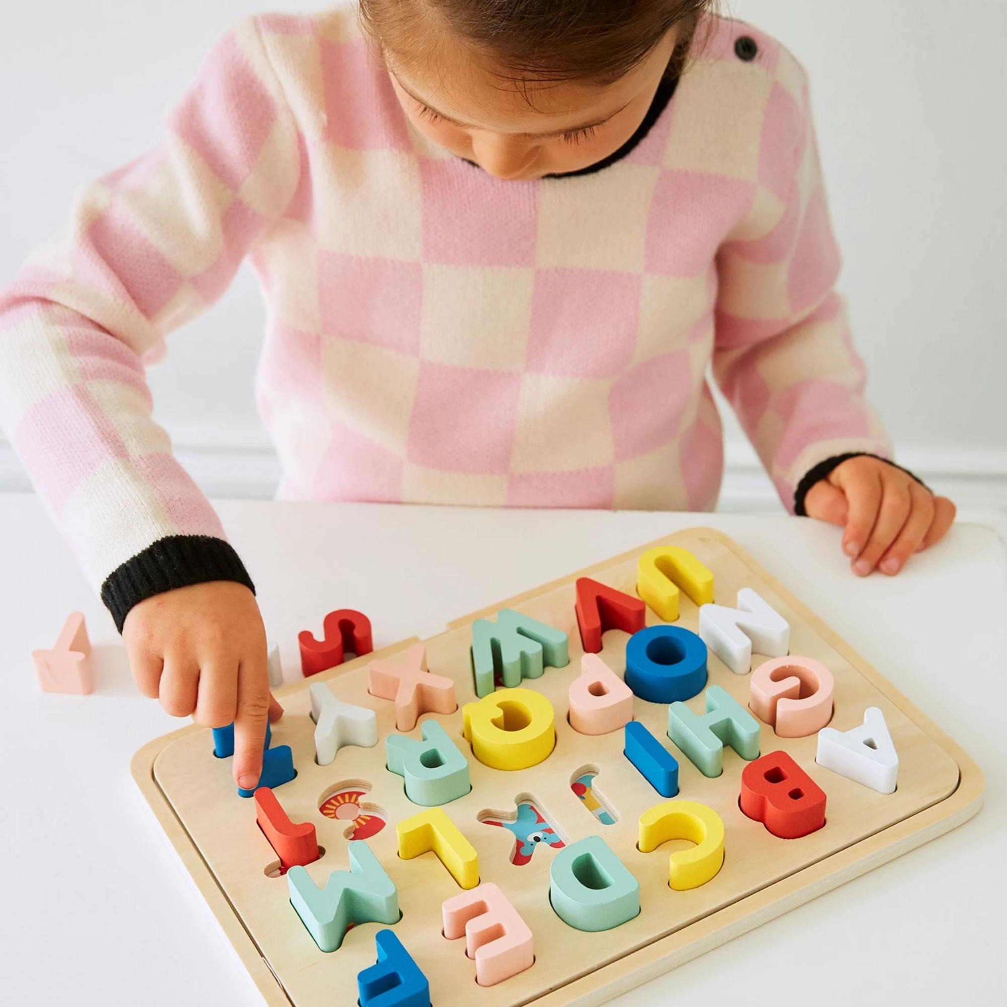 Puzzle din lemn, 4 in 1 - Alfabet - Petit Collage