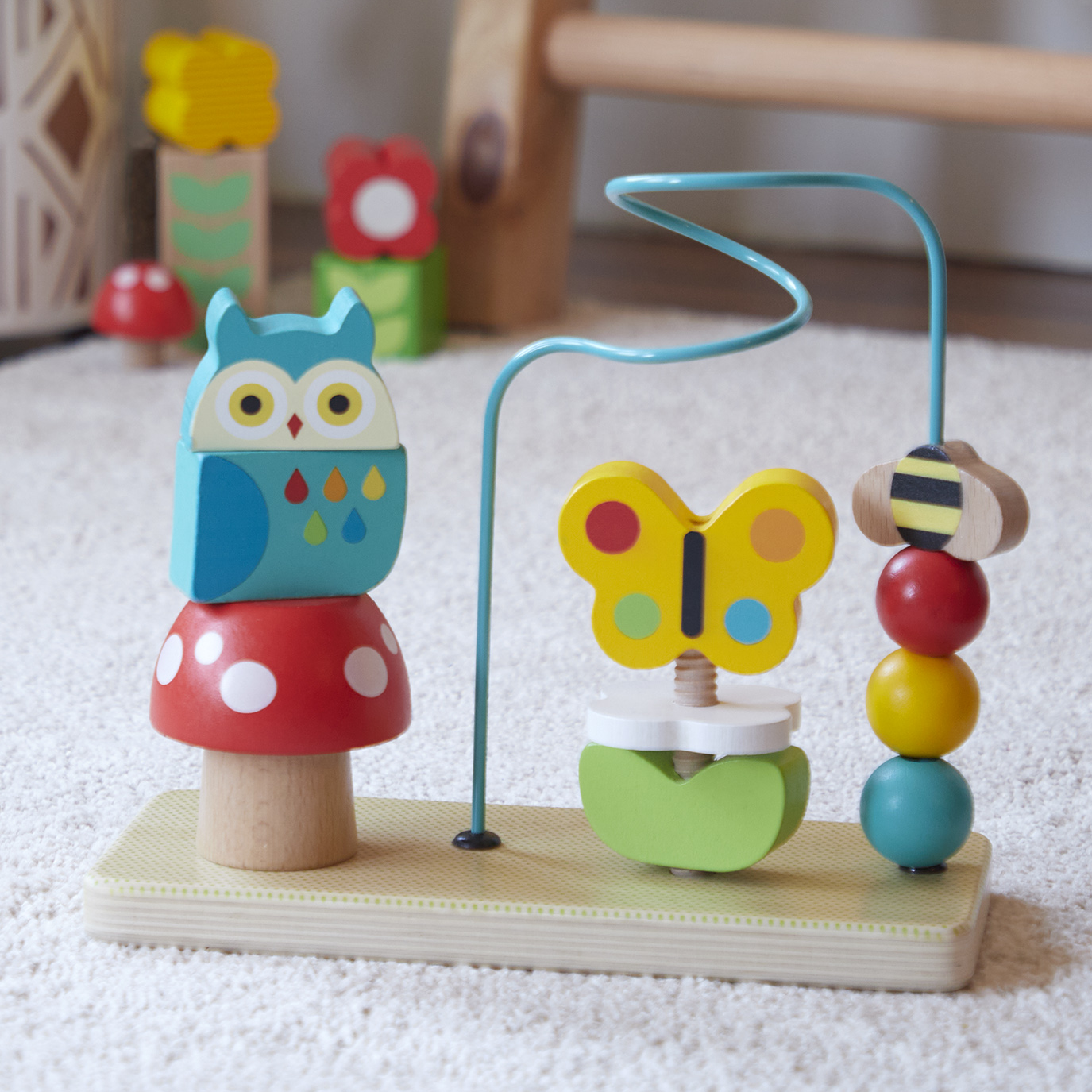 Jucarie cu labirint - Busy Garden - Petit Collage