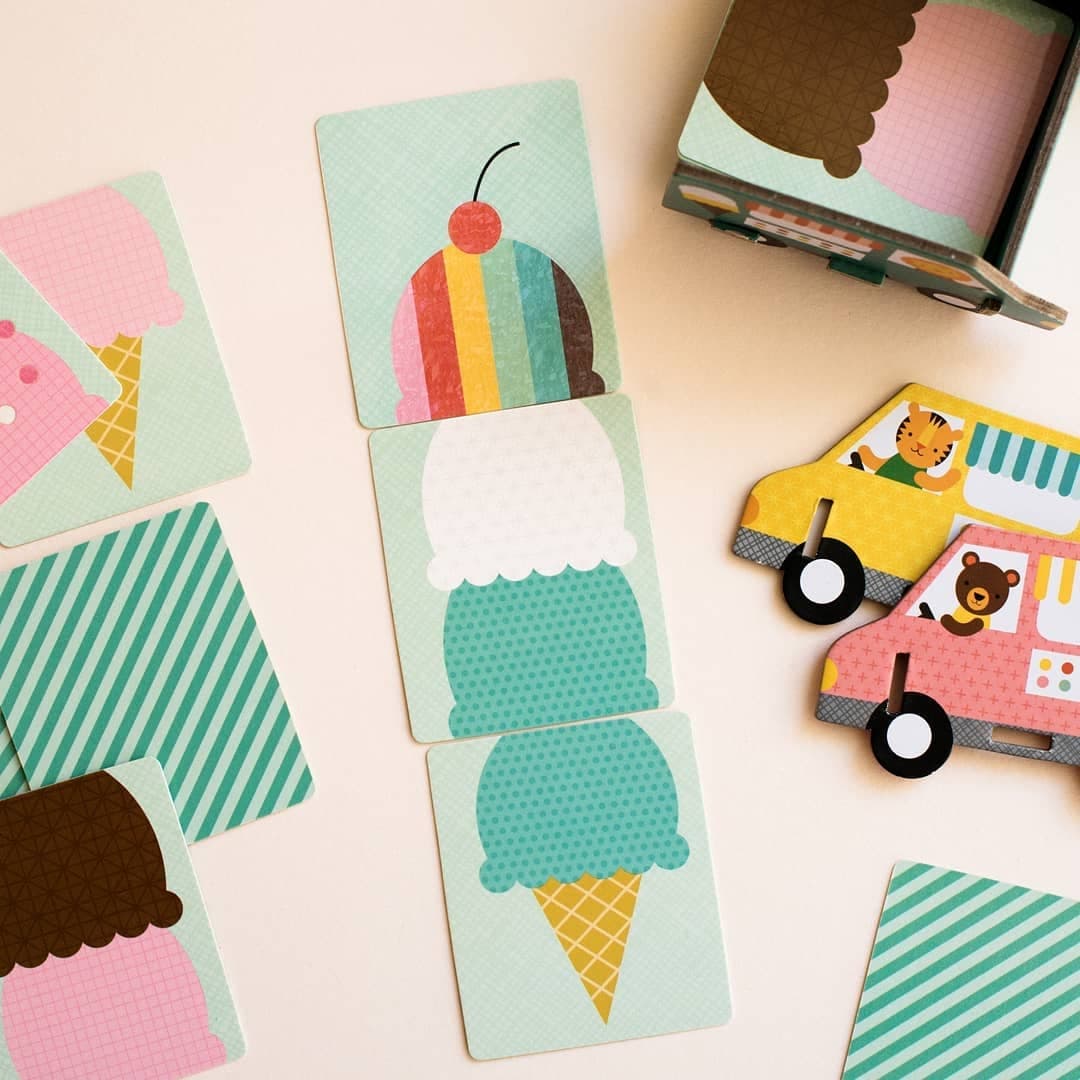 Joc logic de potrivire - Scoop & Stack - Petit Collage