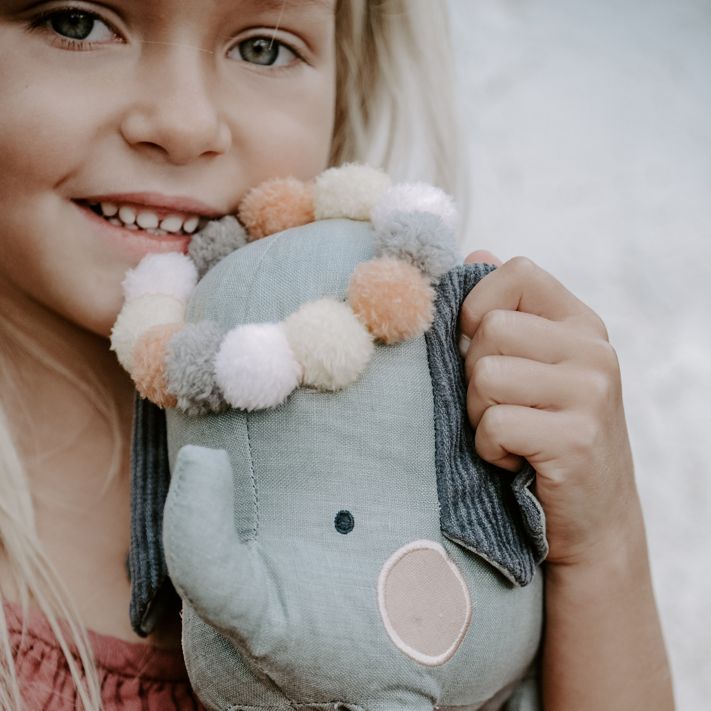 Jucarie in cutie cadou - Elephant Eleanor - Picca Loulou