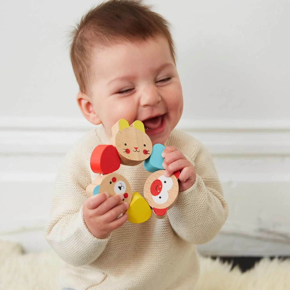 Jucarie de apucat - Petit Friends - Petit Collage