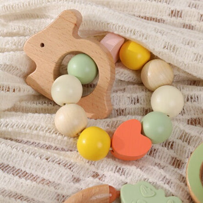 Set cadou bebe Forest Friend Classic World - zornăitoare iepuraș mărgele
