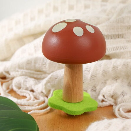 Set cadou bebe Forest Friend Classic World - zornăitoare ciupercuță