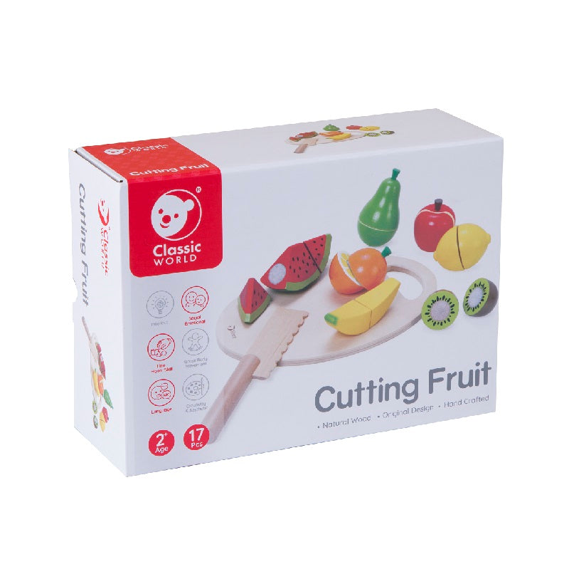Fetiță tăind fructe cu setul Cutting Fruit Classic World