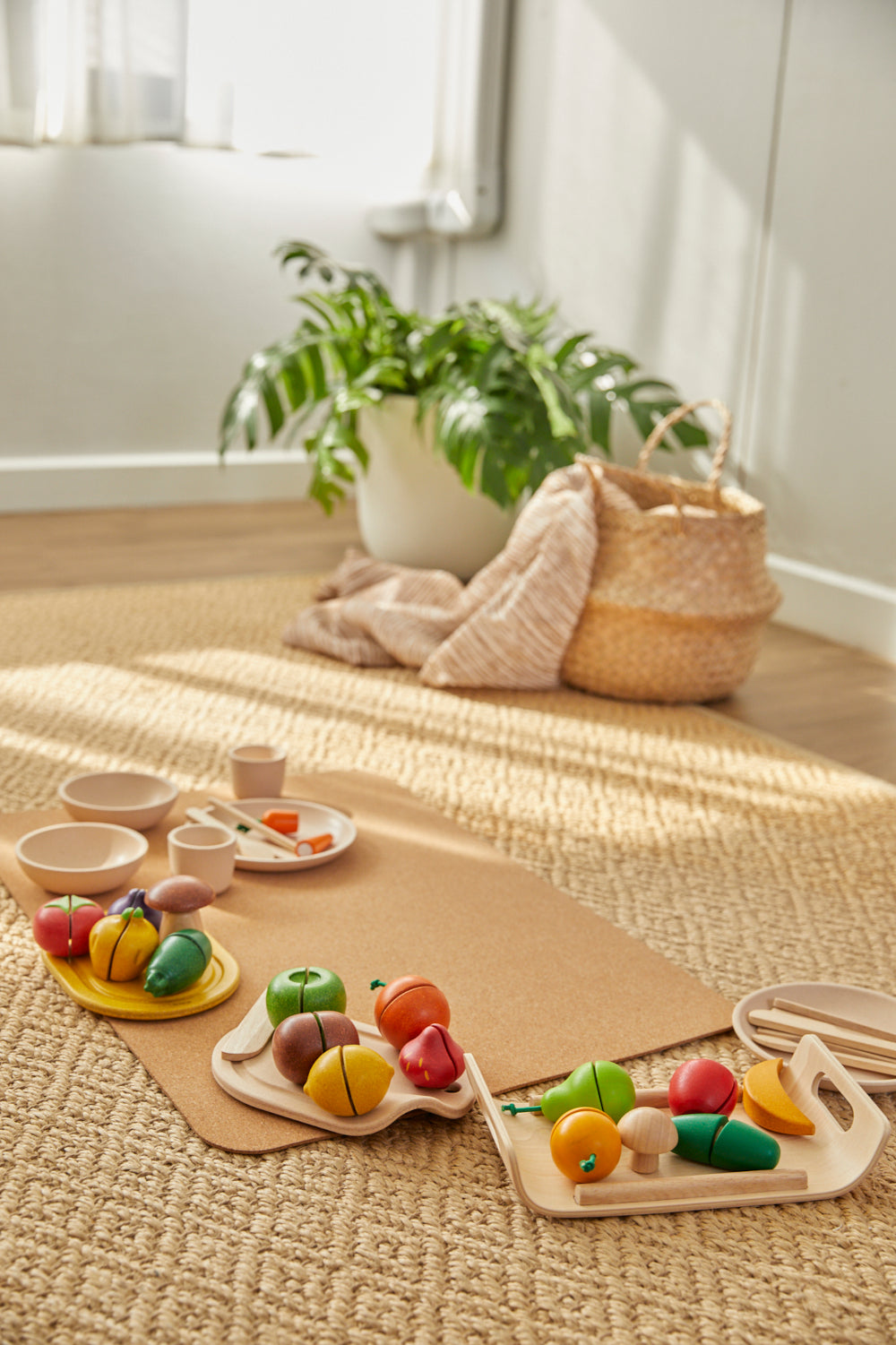 Set pentru Role Play - Fructe si legume asortate - Plan Toys