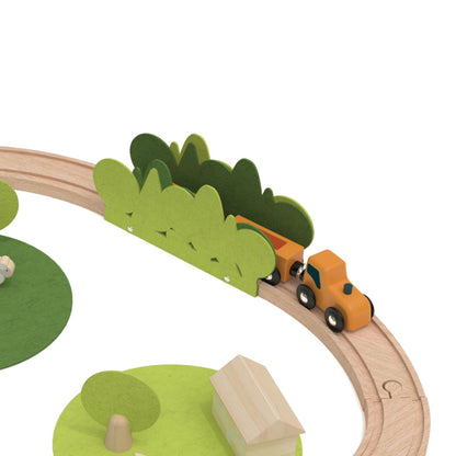 Set de joacă din lemn, Tren cu Animăluțe &amp; Peisaje, 100 piese - New Natural Train Set - Classic World