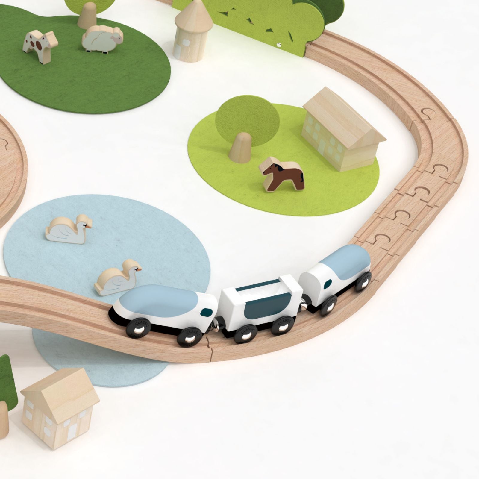 Set de joacă din lemn, Tren cu Animăluțe &amp; Peisaje, 100 piese - New Natural Train Set - Classic World