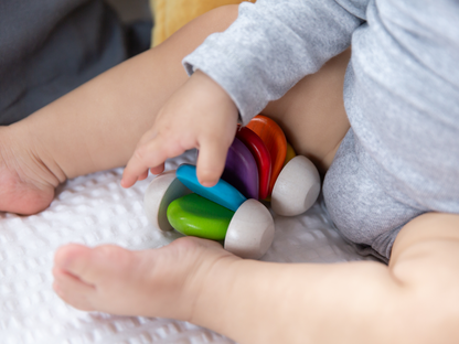 Masinuta flexibila pentru bebe - Rainbow - Plan Toys