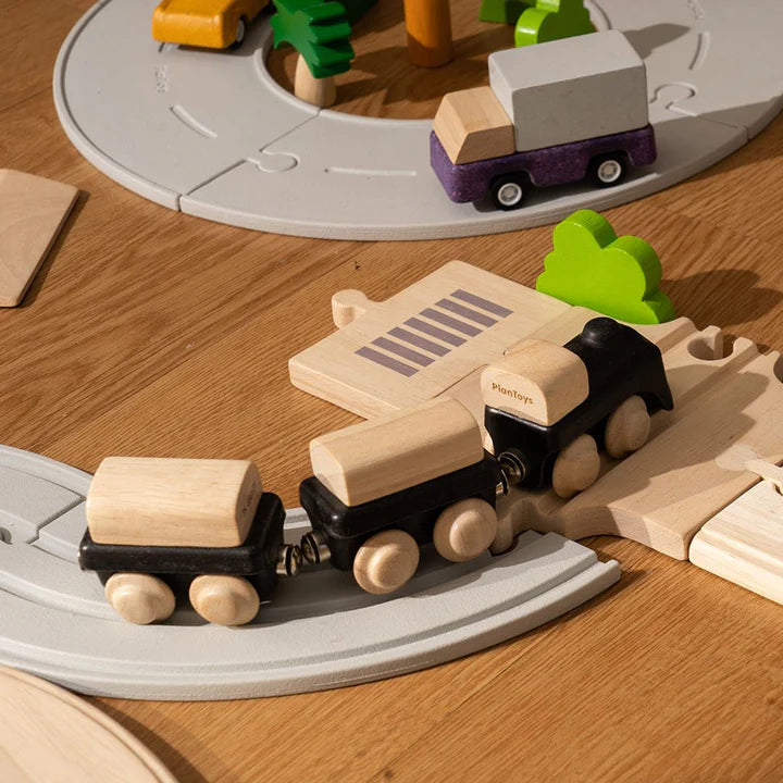Trenulet cu vagoane magnetice - Classic - Plan Toys