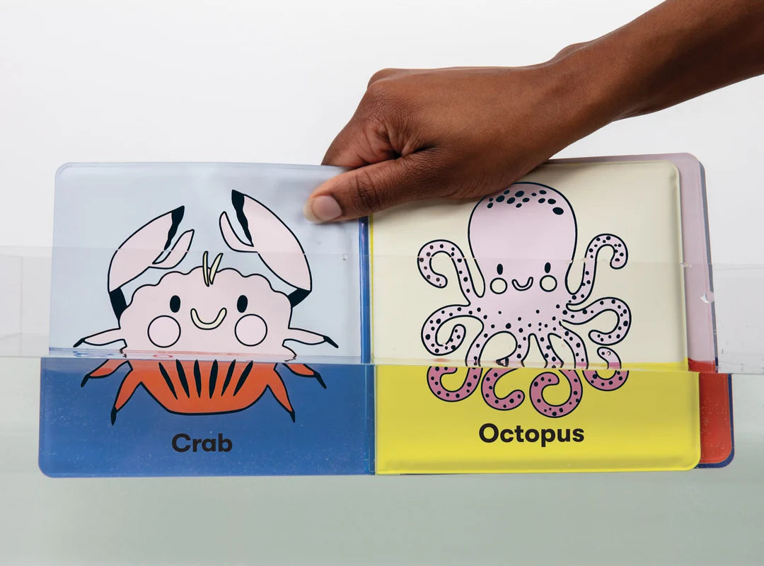 Carte pentru baie - Color The Ocean, Magic Color - Mudpuppy