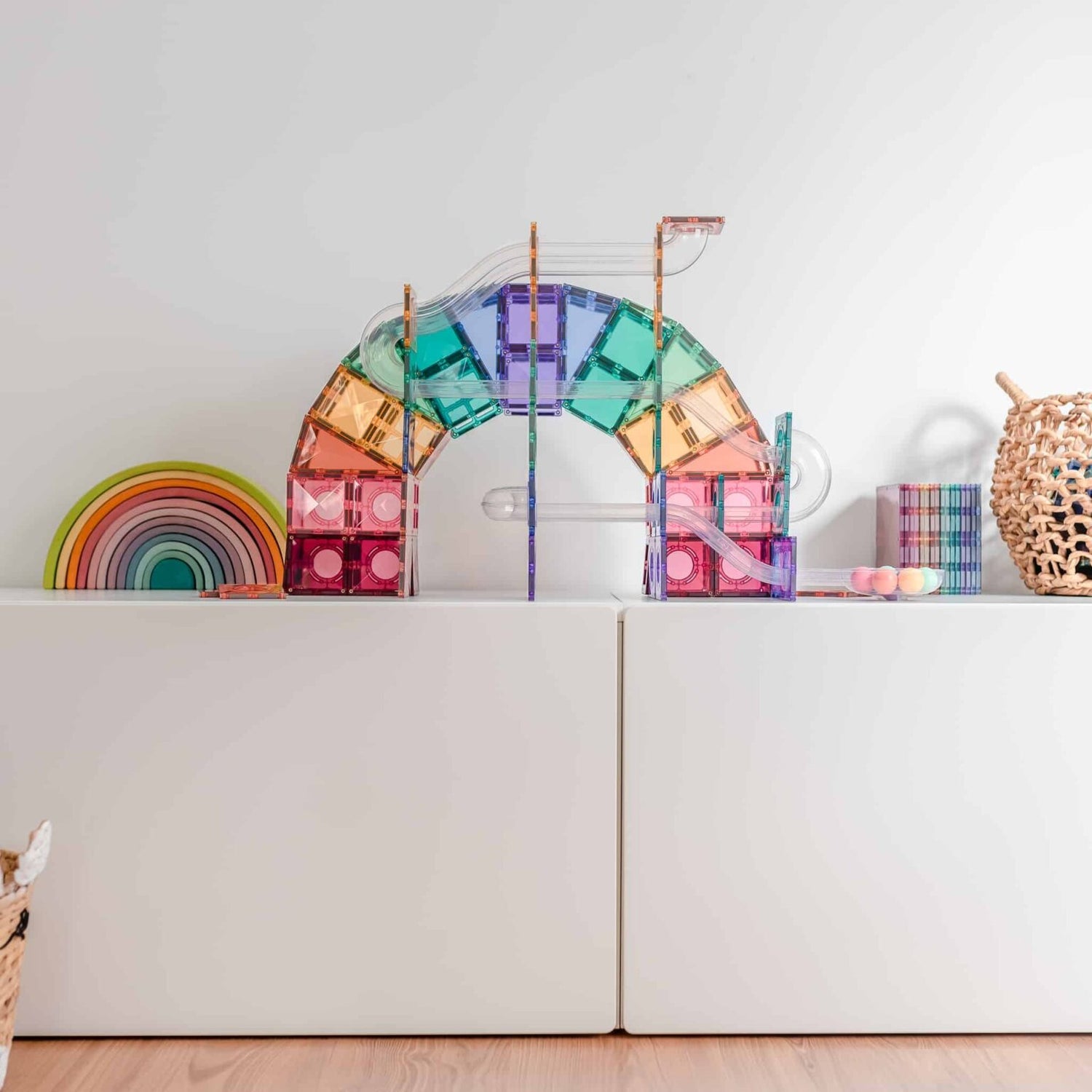 Set constructie magnetic, 106 piese – Pastel Ball Run Pack – Connetix