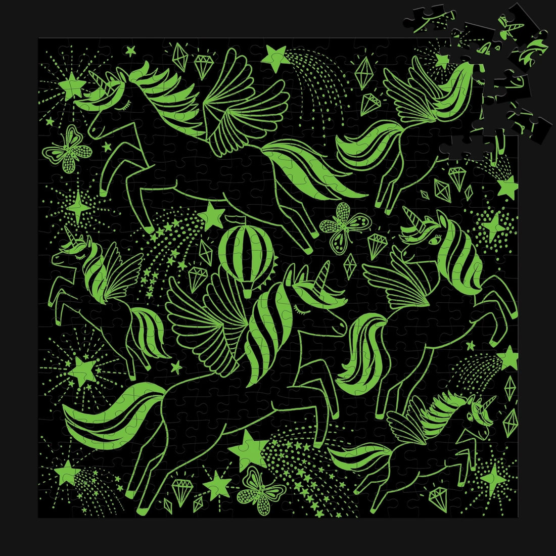 Puzzle fosforescent, 300 pcs – Unicorns Illuminated, Glow in the Dark – Mudpuppy