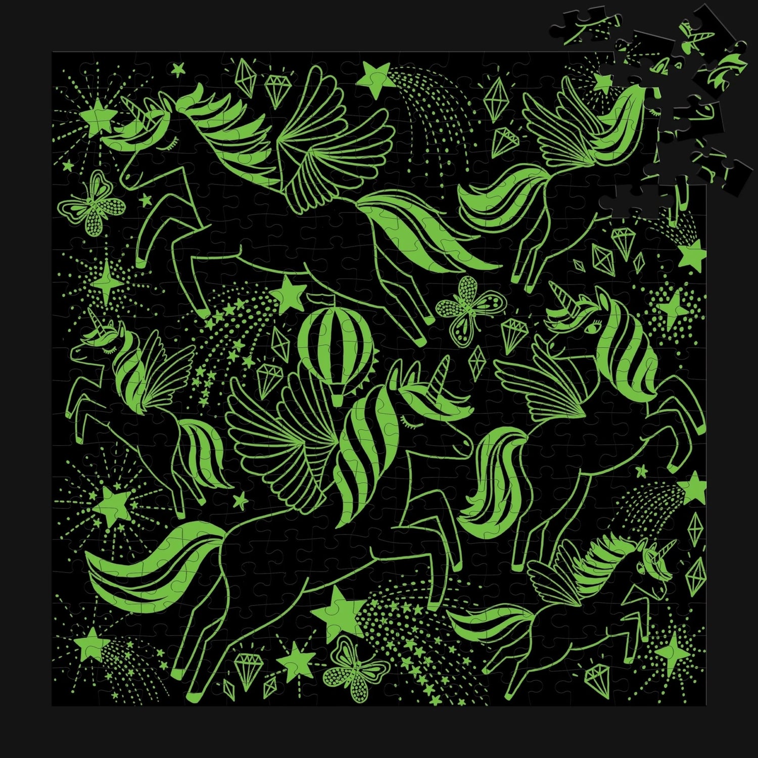 Puzzle fosforescent, 300 pcs – Unicorns Illuminated, Glow in the Dark – Mudpuppy
