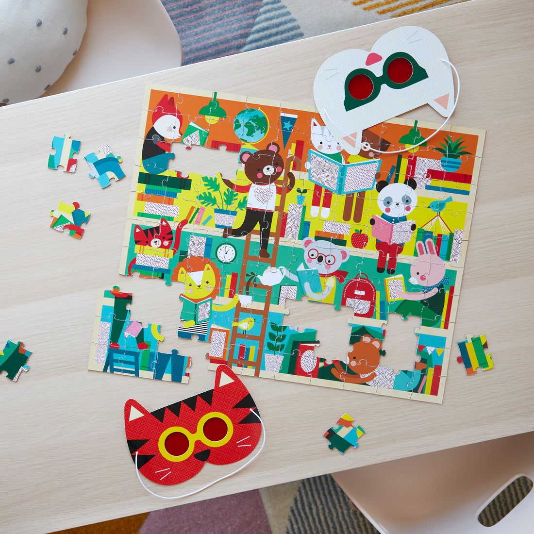 Puzzle pentru decodat, 100 piese - Busy Readers - Petit Collage